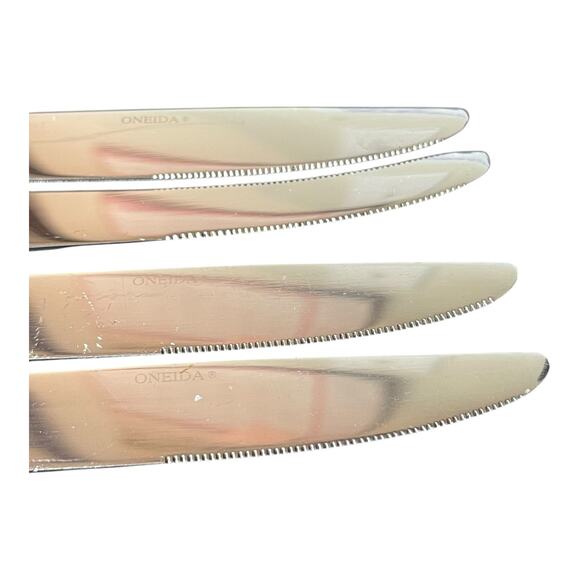 Oneida Mercer Mirror 18/10 Flatware Set of 4 Table Knives Discontinued Flawed - Picture 5 of 15